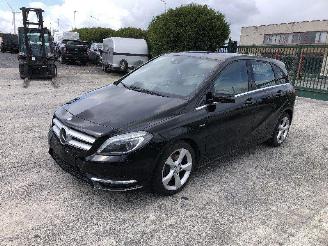 Avarii autoturisme Mercedes B-klasse B 180 2012/5