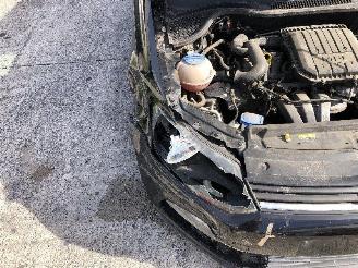 Volkswagen Polo 1.0 picture 21