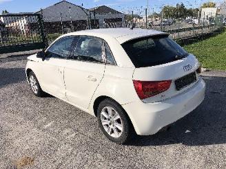 Unfallwagen Audi A1 1.6 TDI 2013/8