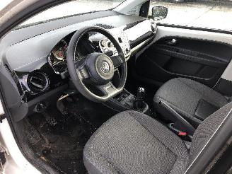 Volkswagen Up! 1.0 picture 5
