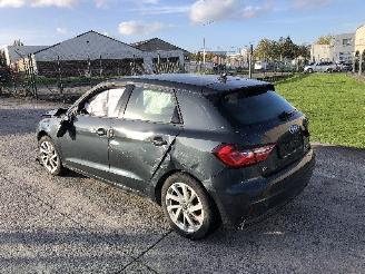 krockskadad bil auto Audi A1 1.0 TFSI 2020/11