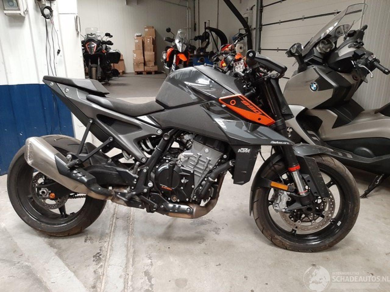 KTM 990 Super Duke 