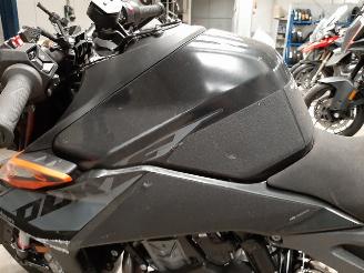 KTM 990 Super Duke  picture 8