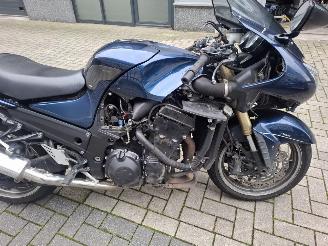 Kawasaki ZZ- R 1400  picture 3