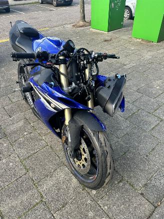 uszkodzony motocykle Yamaha YZF -R1  2006/1