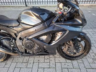 Suzuki GSX-R750  picture 7