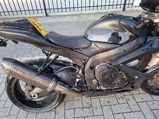 Suzuki GSX-R750  picture 4