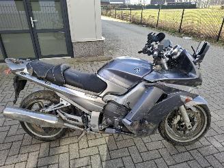 Yamaha FJR 1300  picture 2