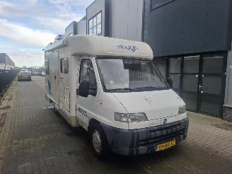 Vaurioauto  campers Elnagh  Marlin slim 2 2001/1