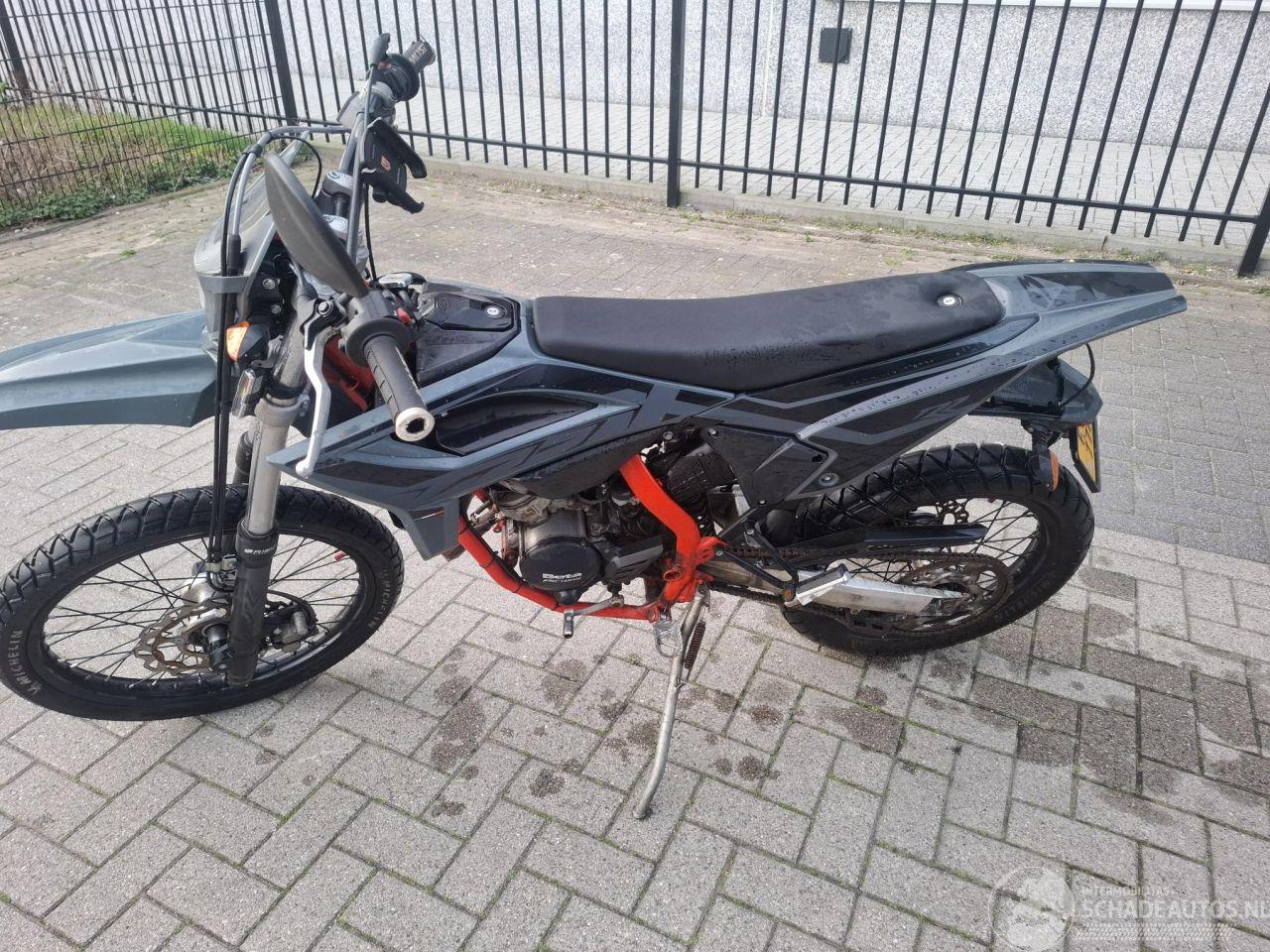 Beta  rr 50 enduro sport