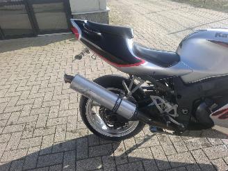 Kawasaki Ninja ZX - 7R  picture 8