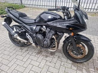 dañado motos Suzuki Bandit 650  2014/1