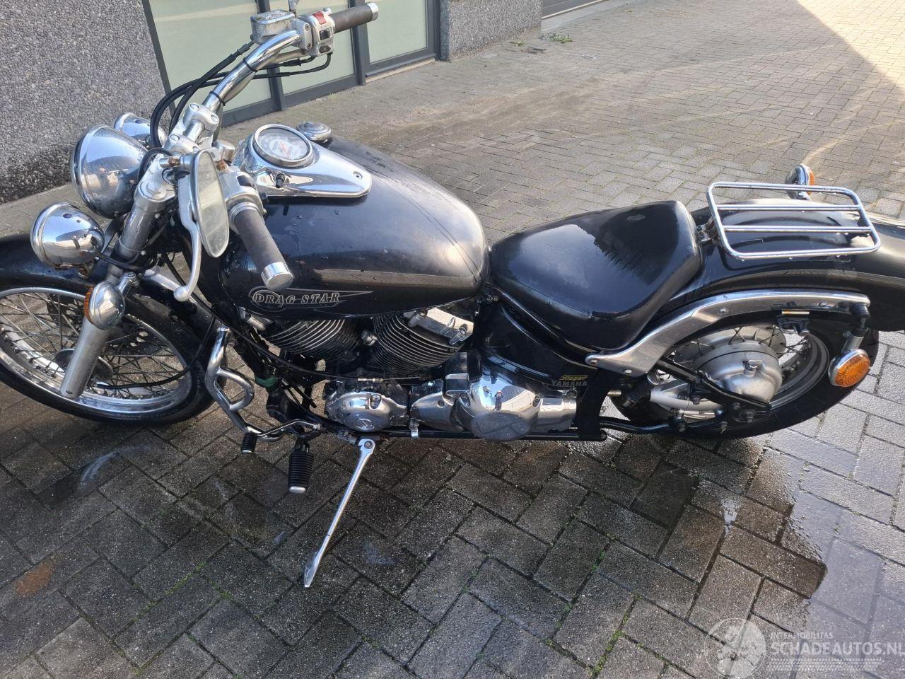 Yamaha XVS 650 dragstar