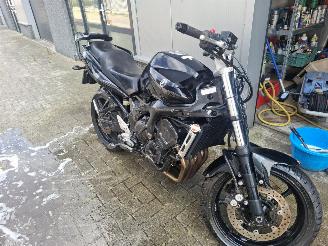 Yamaha FZ 6 Fazer  picture 2