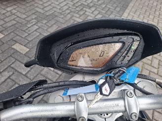 MV Agusta Brutale 675 picture 2