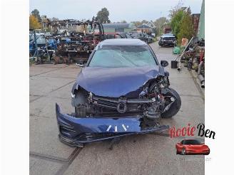 Coche siniestrado Volkswagen Golf Golf VII (AUA), Hatchback, 2012 / 2021 2.0 R 4Motion 16V 2017/10