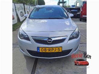 Dezmembrări autoturisme Opel Astra Astra J Sports Tourer (PD8/PE8/PF8), Combi, 2010 / 2015 1.4 Turbo 16V 2011/6