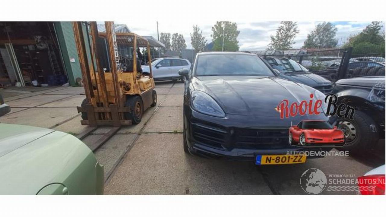 Porsche Cayenne Cayenne III (9YA), SUV, 2017 3.0 V6 Turbo 24V E-Hybrid