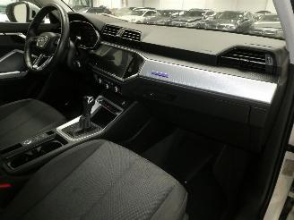 Audi Q3  picture 9