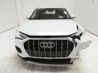 Audi Q3  picture 2