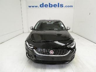 Schadeauto Fiat Tipo 1.3D  MIRROR 2020/5