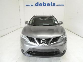 krockskadad bil auto Nissan Qashqai MOTORSCHADE 2016/8