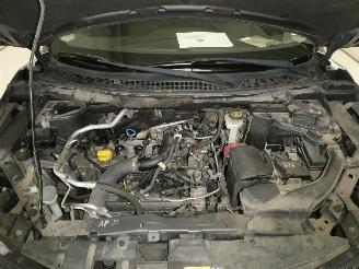Nissan Qashqai MOTORSCHADE picture 21