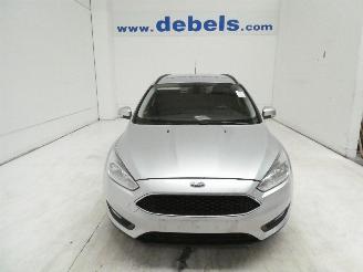 krockskadad bil auto Ford Focus TREND 2017/6