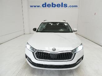 Vaurioauto  passenger cars Skoda Octavia AMBITION 2021/3