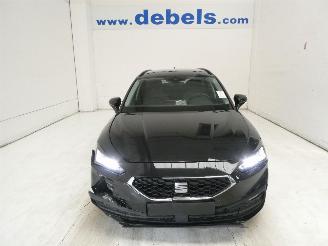 Vaurioauto  passenger cars Seat Leon LEON STYLE 2023/5