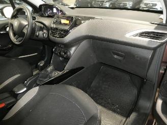 Peugeot 2008 ACCESS picture 18