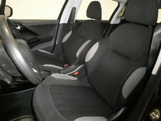 Peugeot 2008 ACCESS picture 22