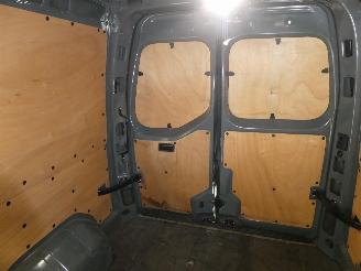 Nissan Interstar 2.0D  TEKNA picture 10