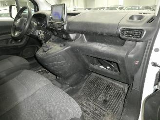 Toyota Proace 1.5D CITY COMFORT picture 16