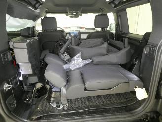 Land Rover Defender  picture 17