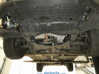 Suzuki Vitara GLX picture 23