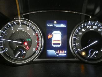 Suzuki Vitara GLX picture 17