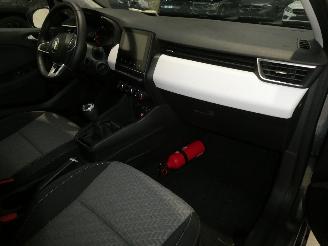 Renault Clio EVOLUTION 1.0 TCE picture 11