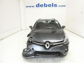Damaged car Renault Clio IV GRANDTOUR CO 2019/3