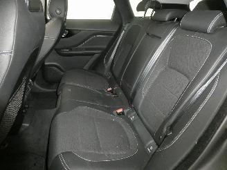 Jaguar F-Pace 2.0D R-SPORT picture 15