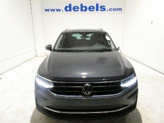 skadebil auto Volkswagen Tiguan LIFE 2023/5