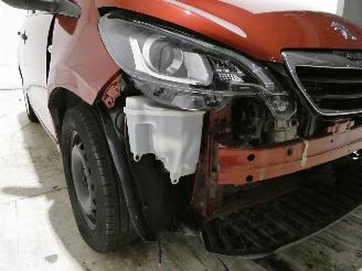 Peugeot 108 ACCESS picture 12