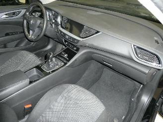 Opel Insignia 1.6D EDITION picture 20