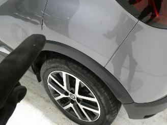 Renault Captur RED EDITION picture 8