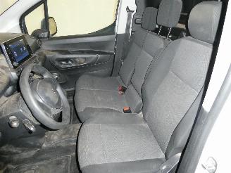 Peugeot Partner 1.5D  PREMIUM picture 17