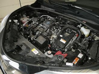 Toyota C-HR  picture 19