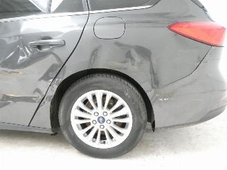 Ford Focus TITANIUM picture 7