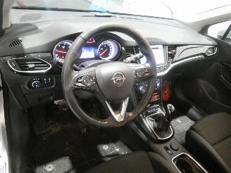 Opel Astra 1.6D INNOVATION picture 18