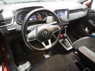 Renault Clio E-TECH HYBRID picture 18