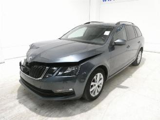 Skoda Octavia AMBITION picture 4
